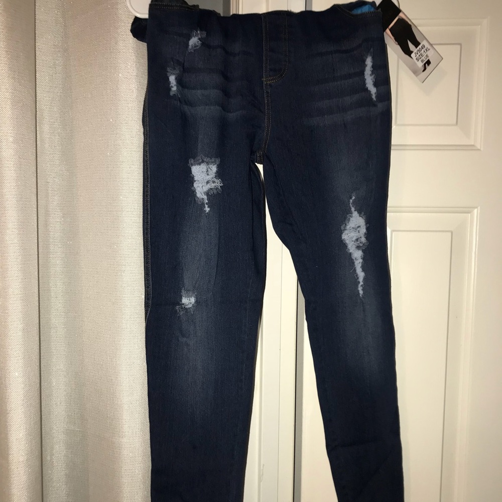 Distressed ladies jeggings